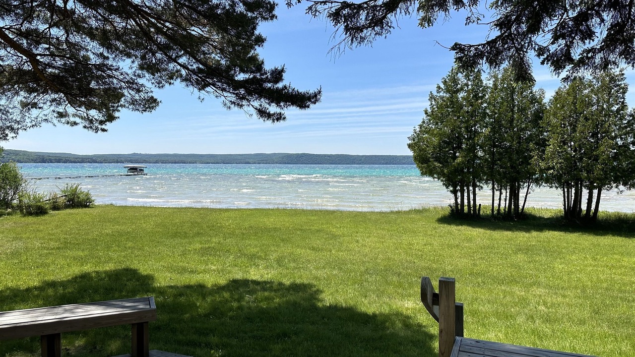 Photo of Outdoor in Maple City