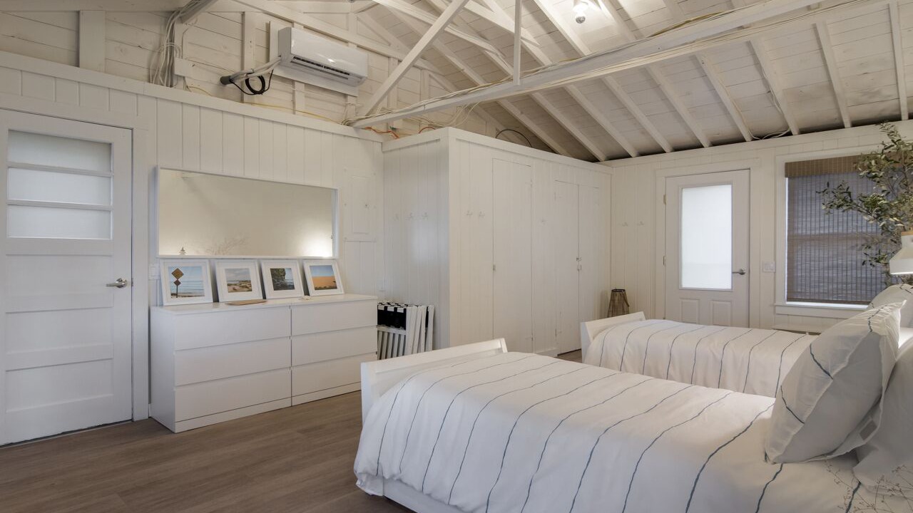 Photo of Bedroom in Maple City