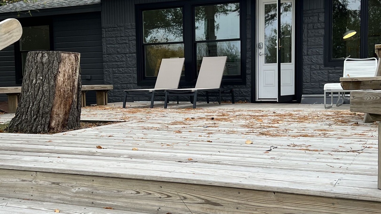 Photo of Patio Balcony in Maple City
