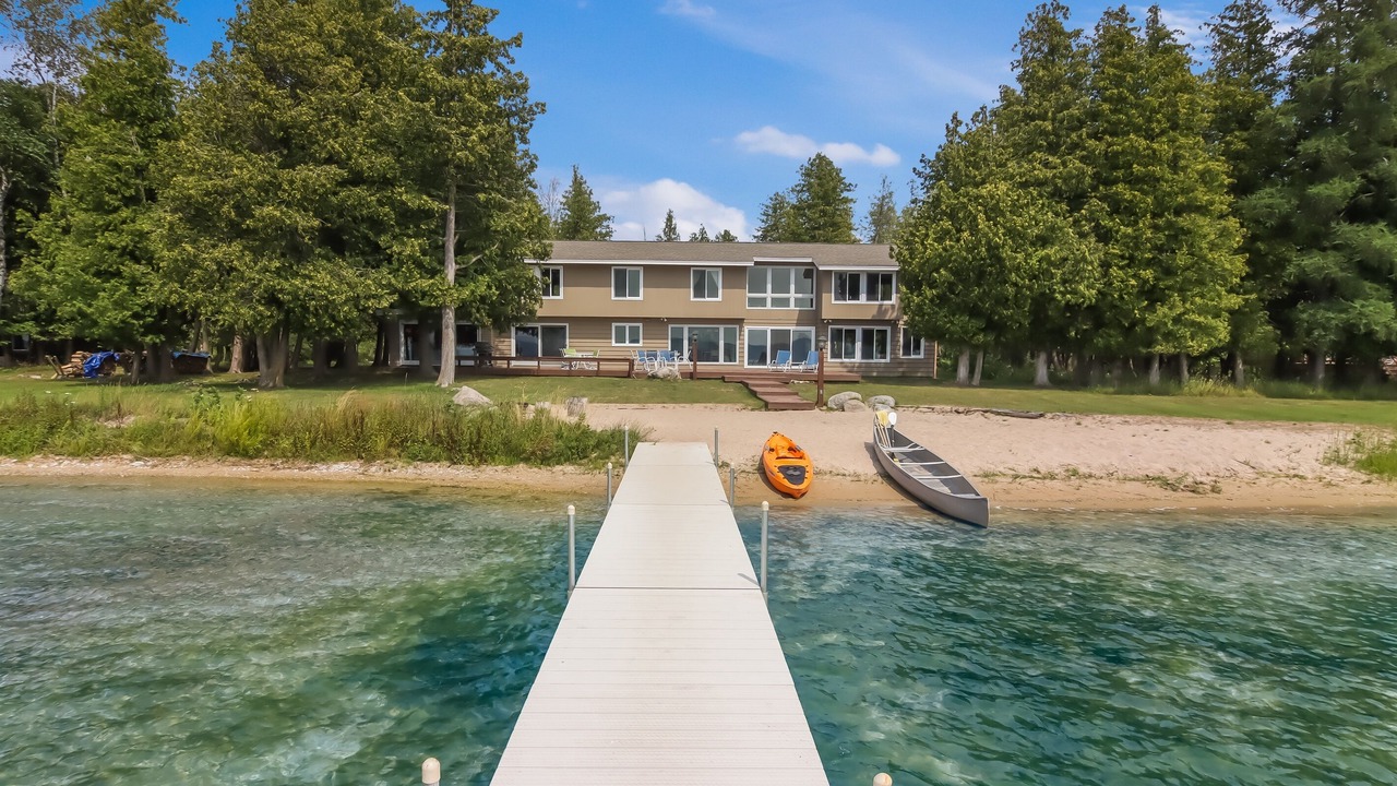 Photo of Outdoor in Maple City
