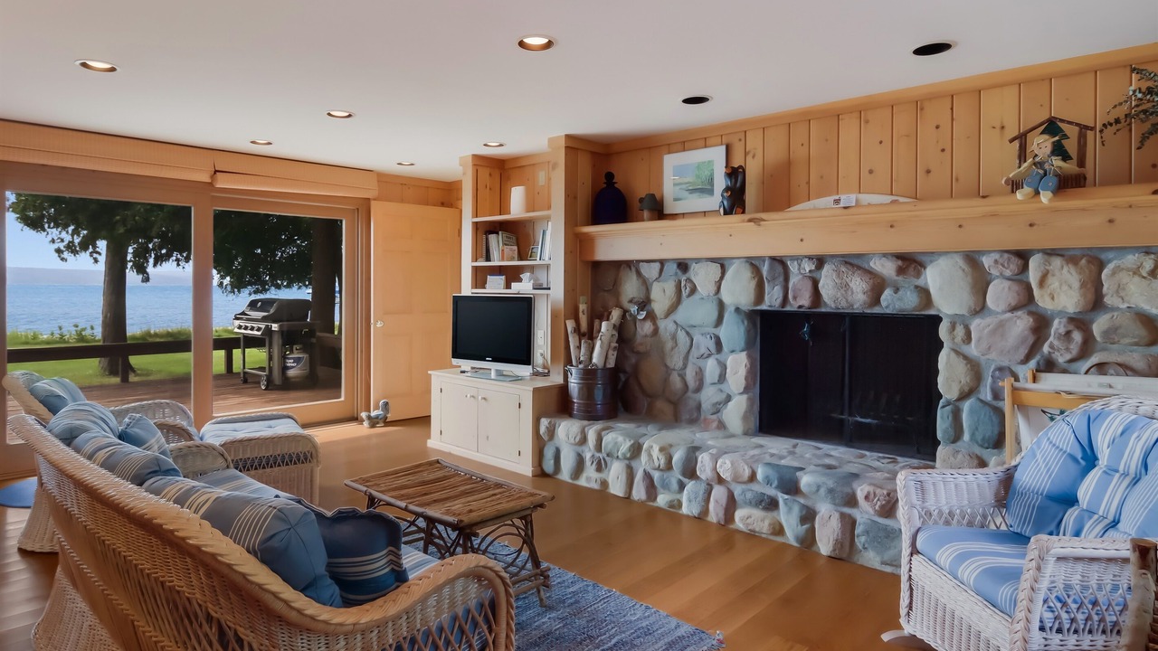 Photo of Livingroom in Maple City