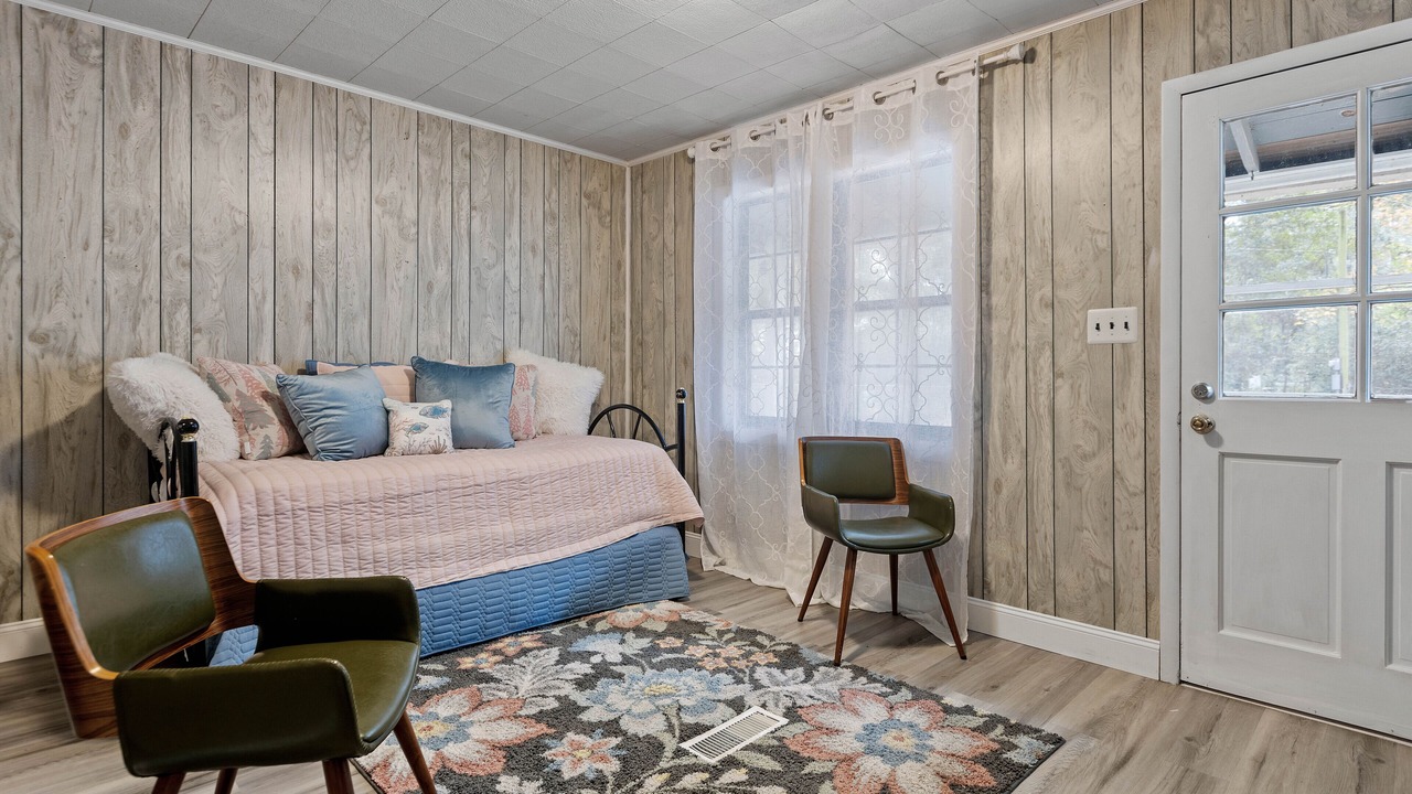 Photo of Bedroom in Quincy