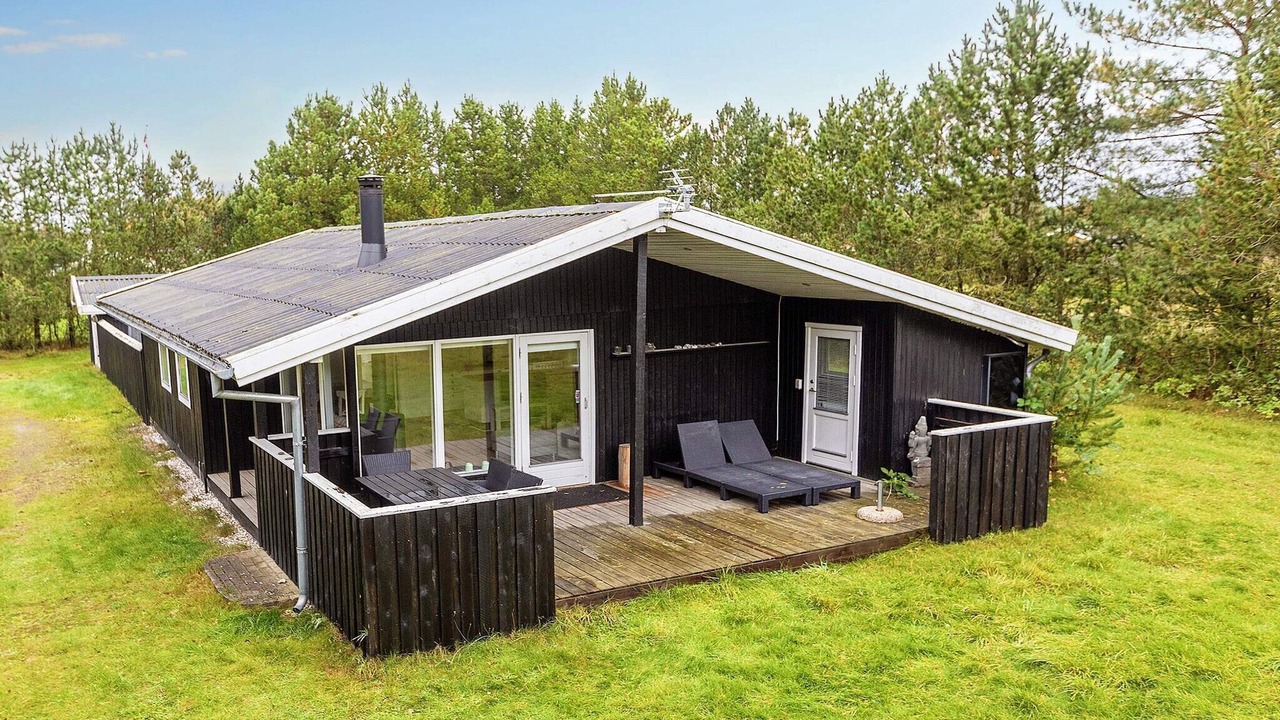 Photo of Outdoor in Hals