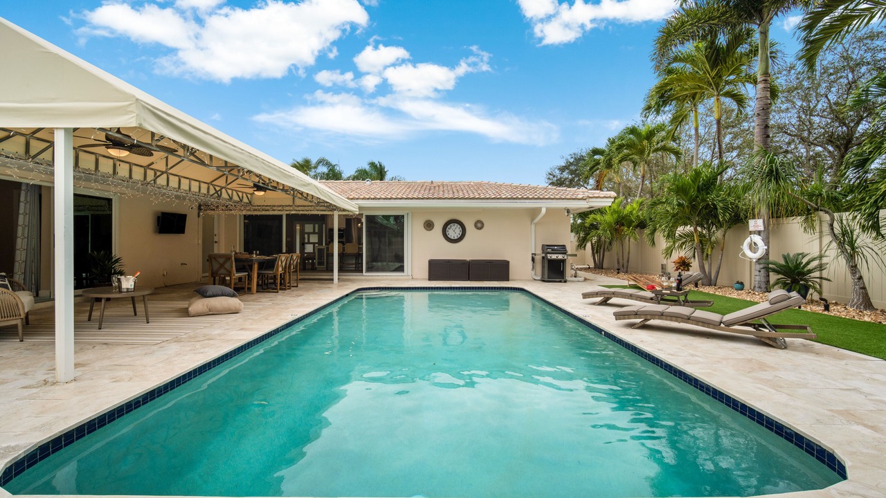 Photo of Outdoor in Imperial Point