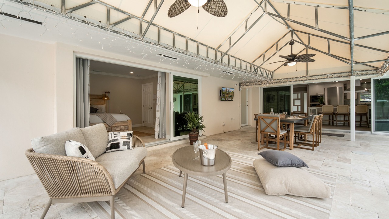 Photo of Others in Imperial Point