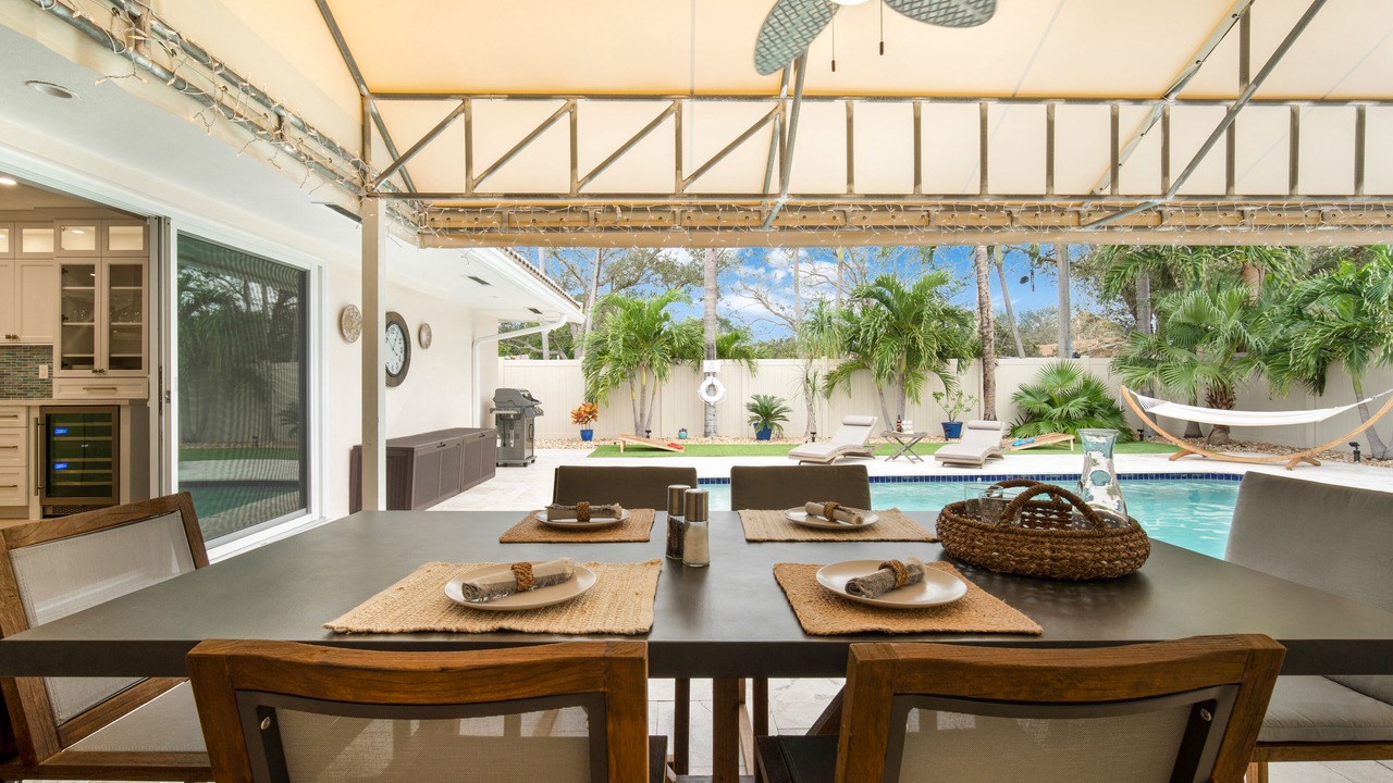 Photo of Outdoor in Imperial Point