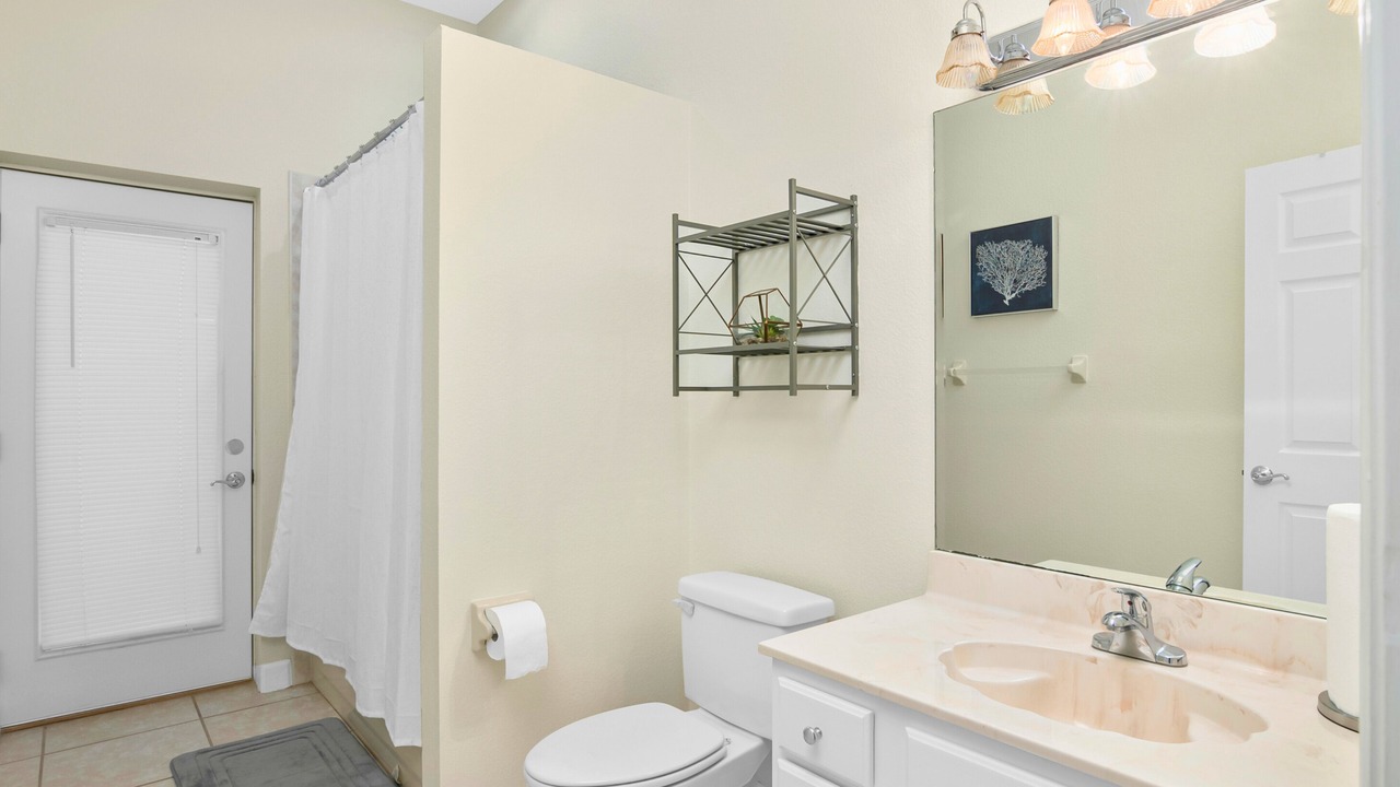 Photo of Bathroom in Cocoa