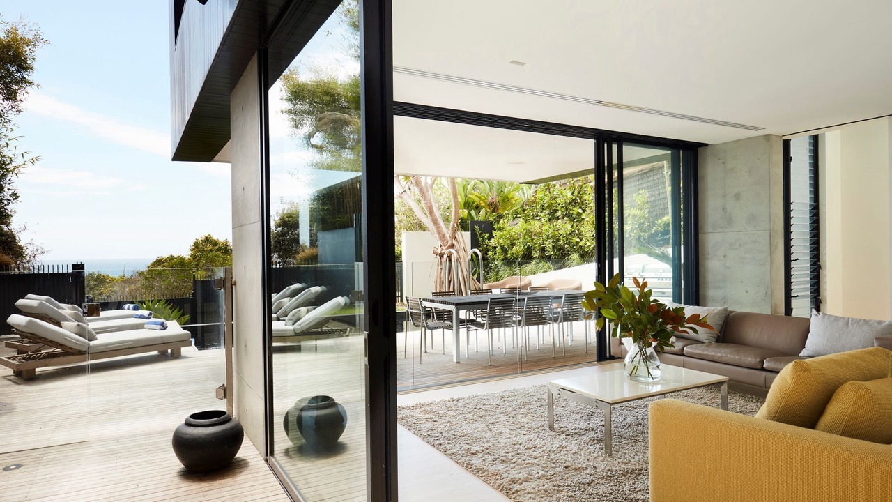 Photo of Livingroom in Whale Beach