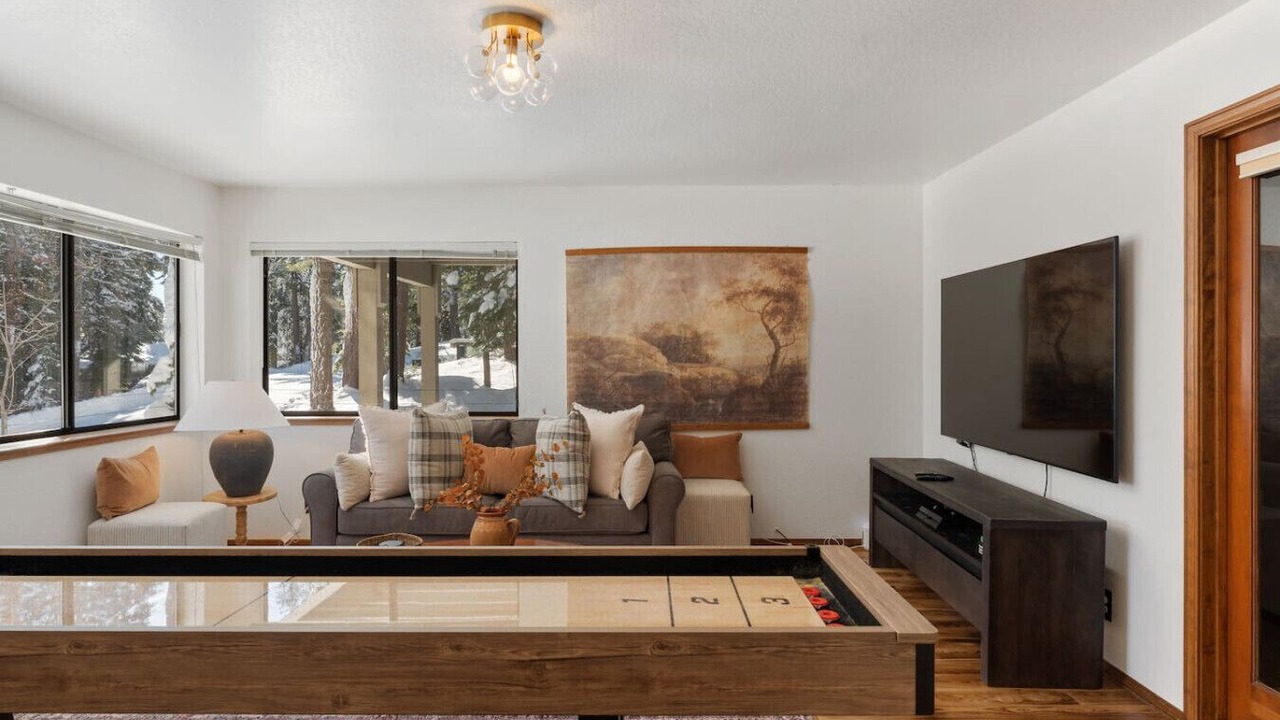 Photo of Outdoor in Kingswood Estates