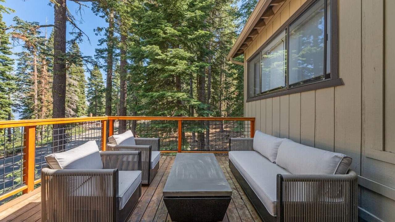 Photo of Outdoor in Kingswood Estates