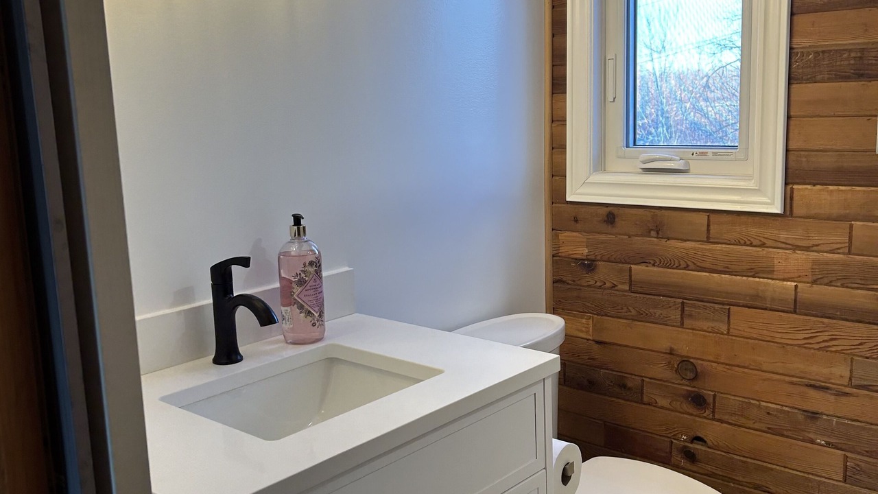 Photo of Bathroom in Saint Laurent
