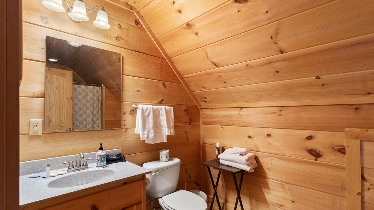 Photo of Bathroom in Elk Park