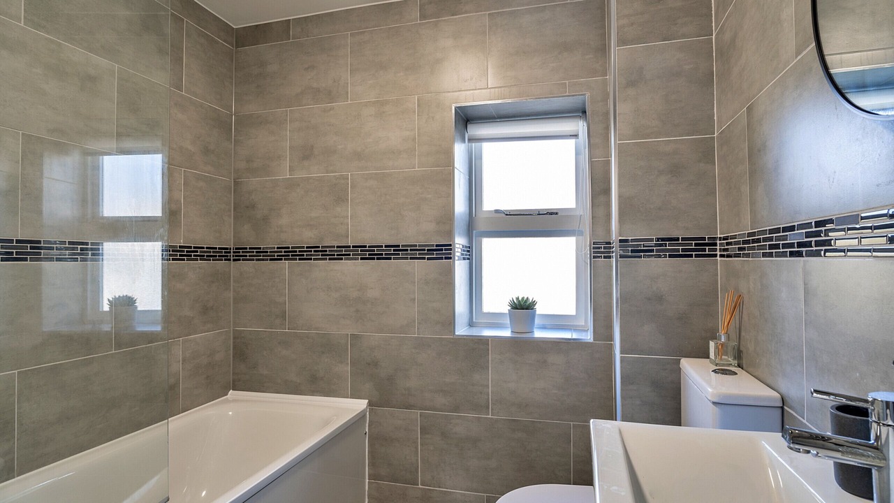 Photo of Bathroom in Marhamchurch