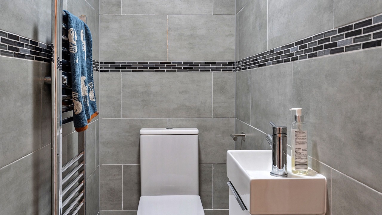 Photo of Bathroom in Marhamchurch