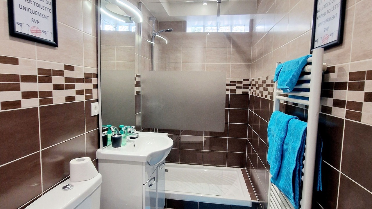 Photo of Bathroom in Sartrouville