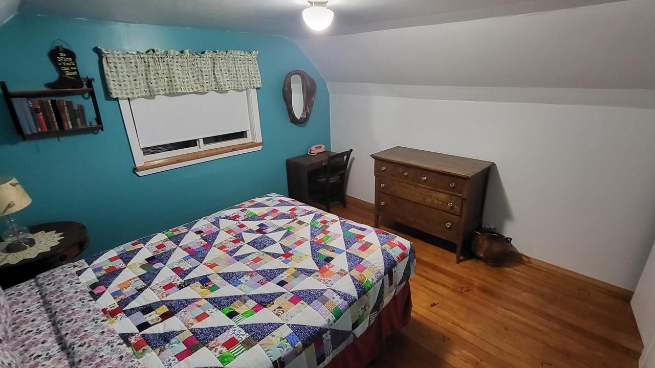 Photo of Bedroom in Halfway