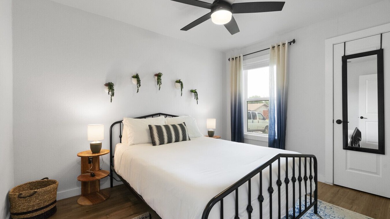 Photo of Bedroom in Franklin Park