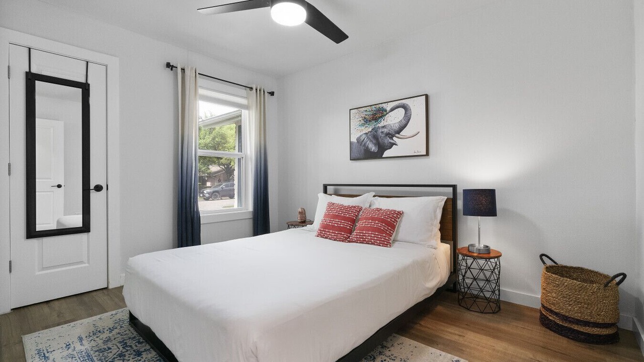 Photo of Bedroom in Franklin Park