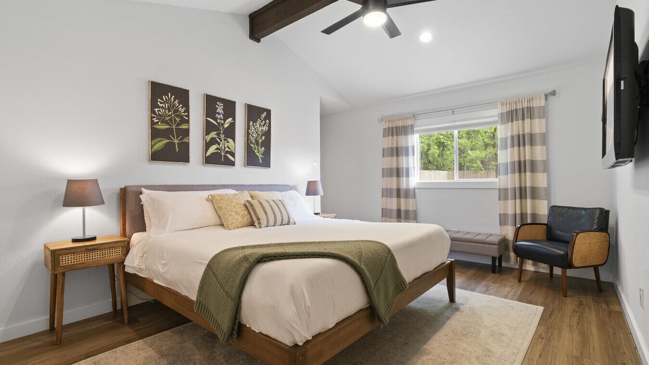 Photo of Bedroom in Franklin Park