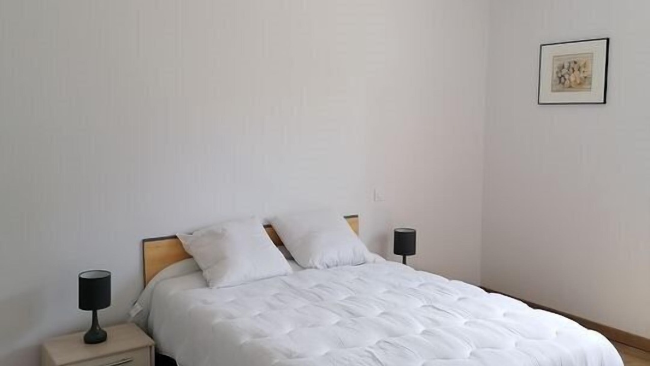 Photo of Bedroom in Kervoyal