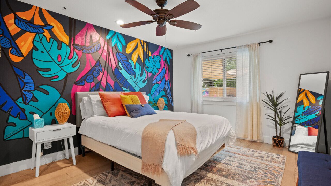 Photo of Bedroom in North Austin Civic Association