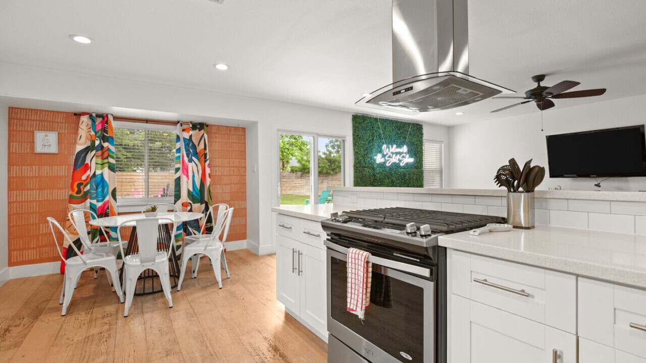 Photo of Kitchen in North Austin Civic Association