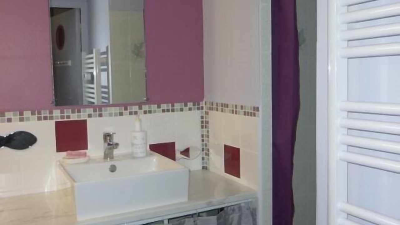 Photo of Bathroom in Damgan