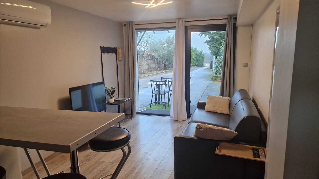 Photo of Livingroom in Saint-Georges-de-Reneins