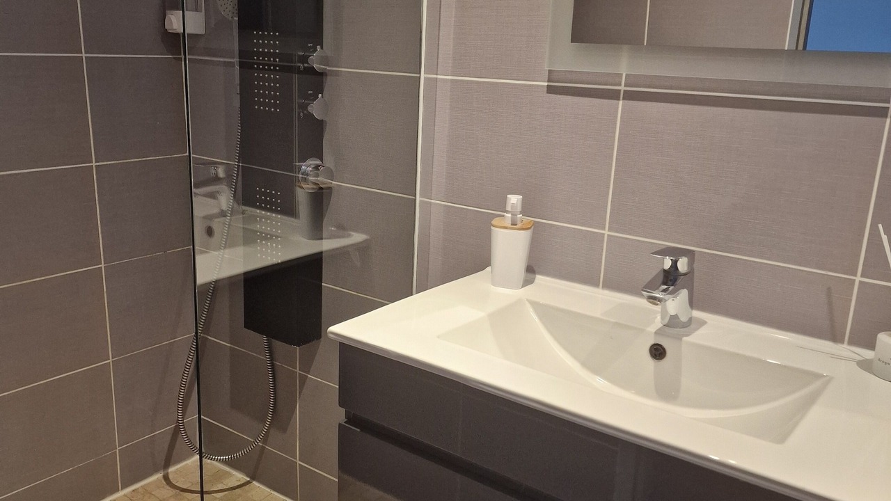 Photo of Bathroom in Saint-Georges-de-Reneins