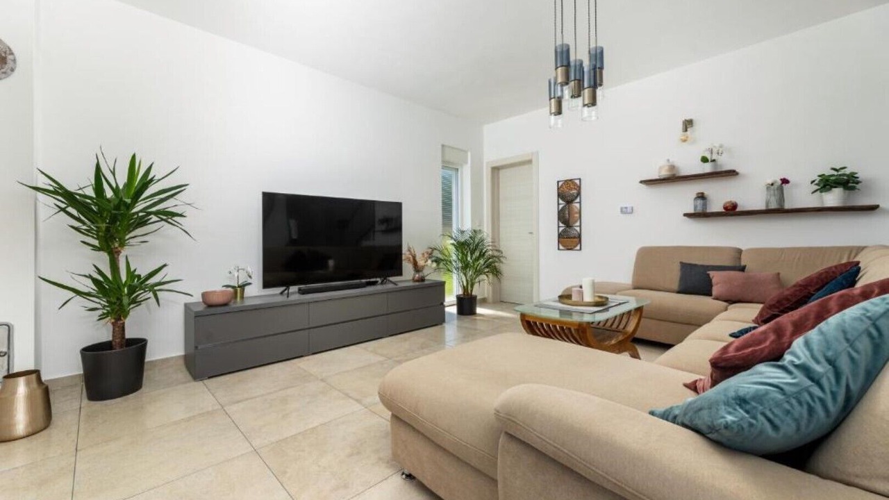 Photo of Livingroom in Risika