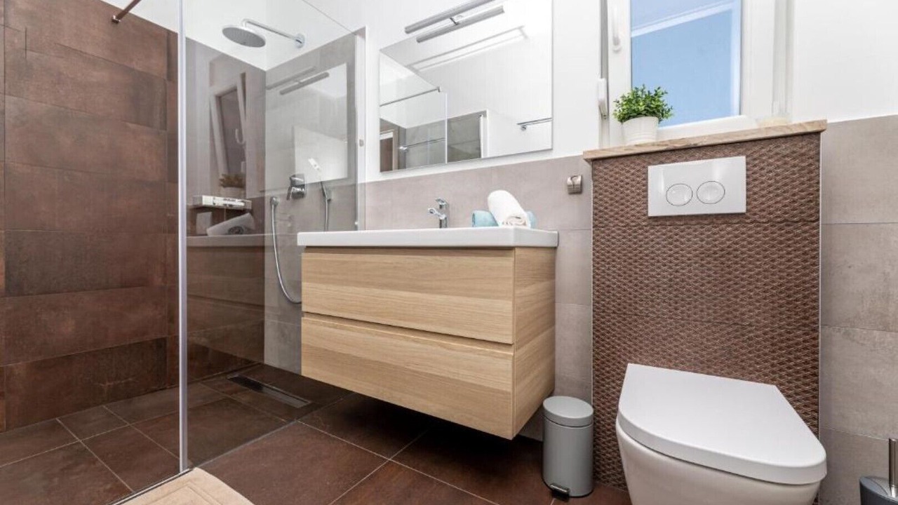 Photo of Bathroom in Risika