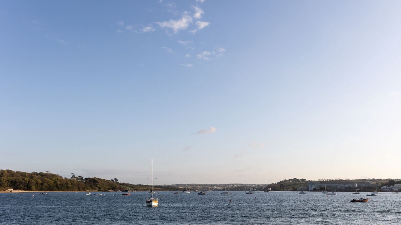 Photo of Others in Instow