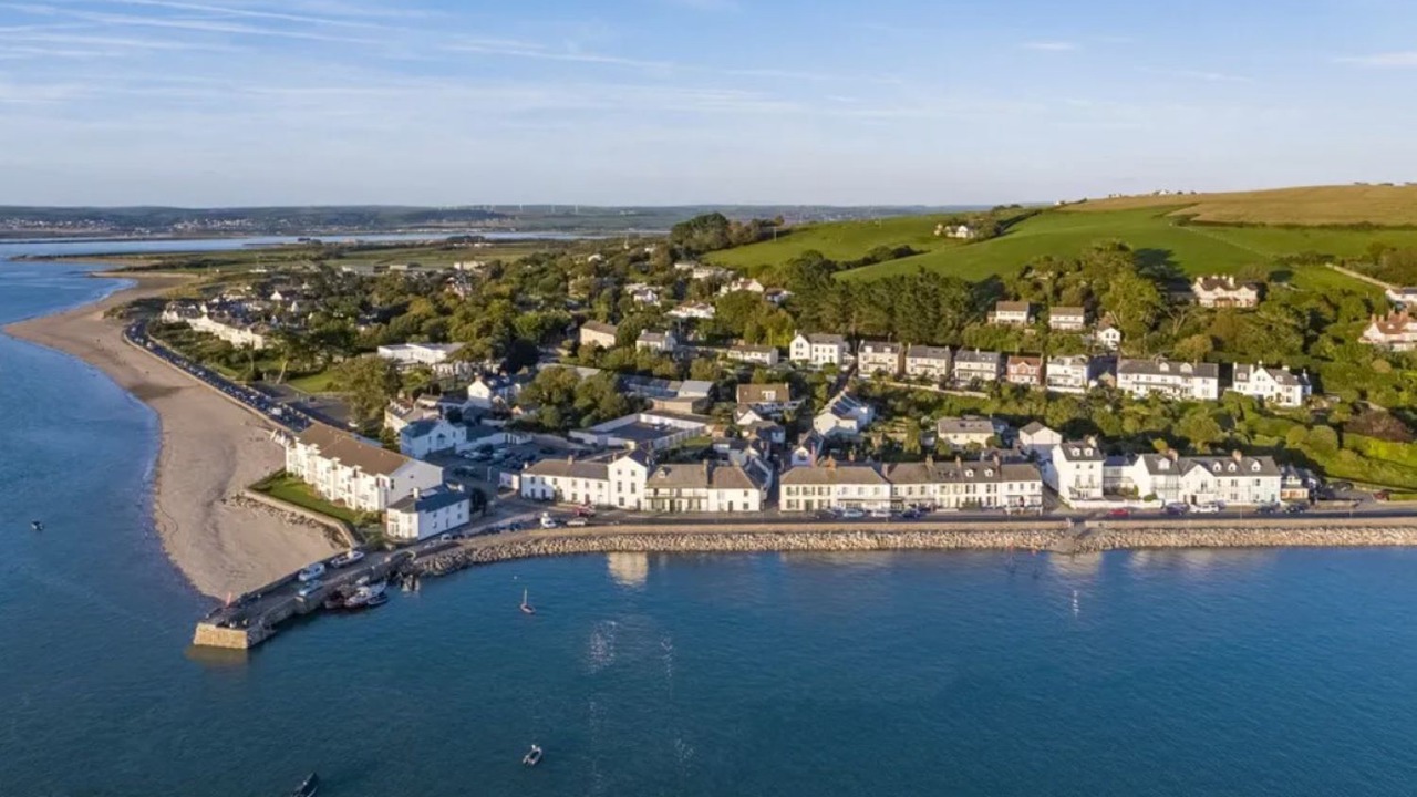 Photo of Others in Instow