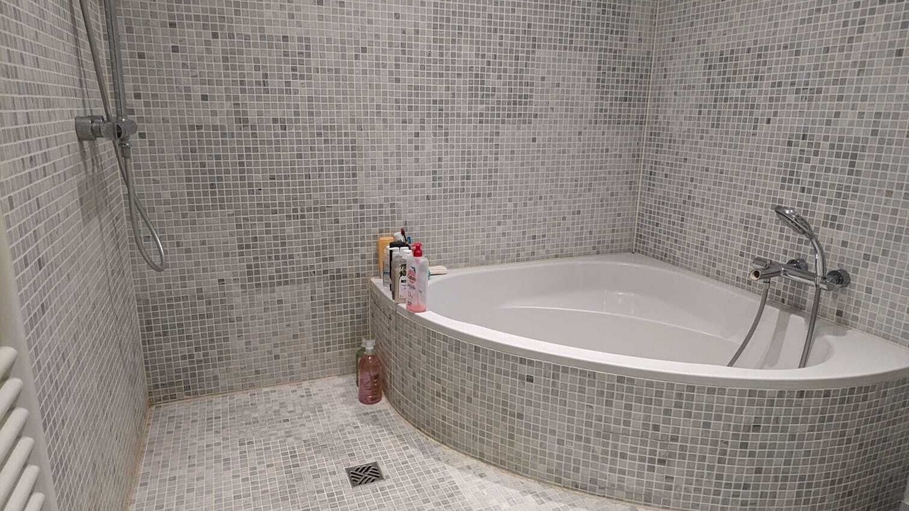 Photo of Bathroom in Charonne