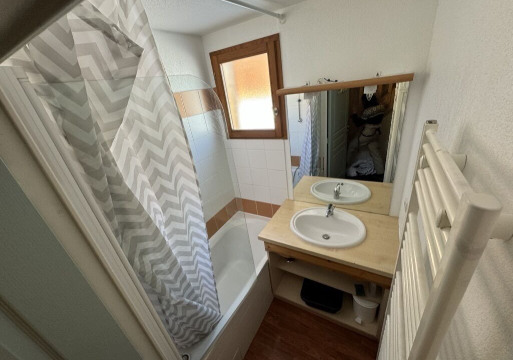 Photo of Bathroom in Saint-Etienne-en-Devoluy