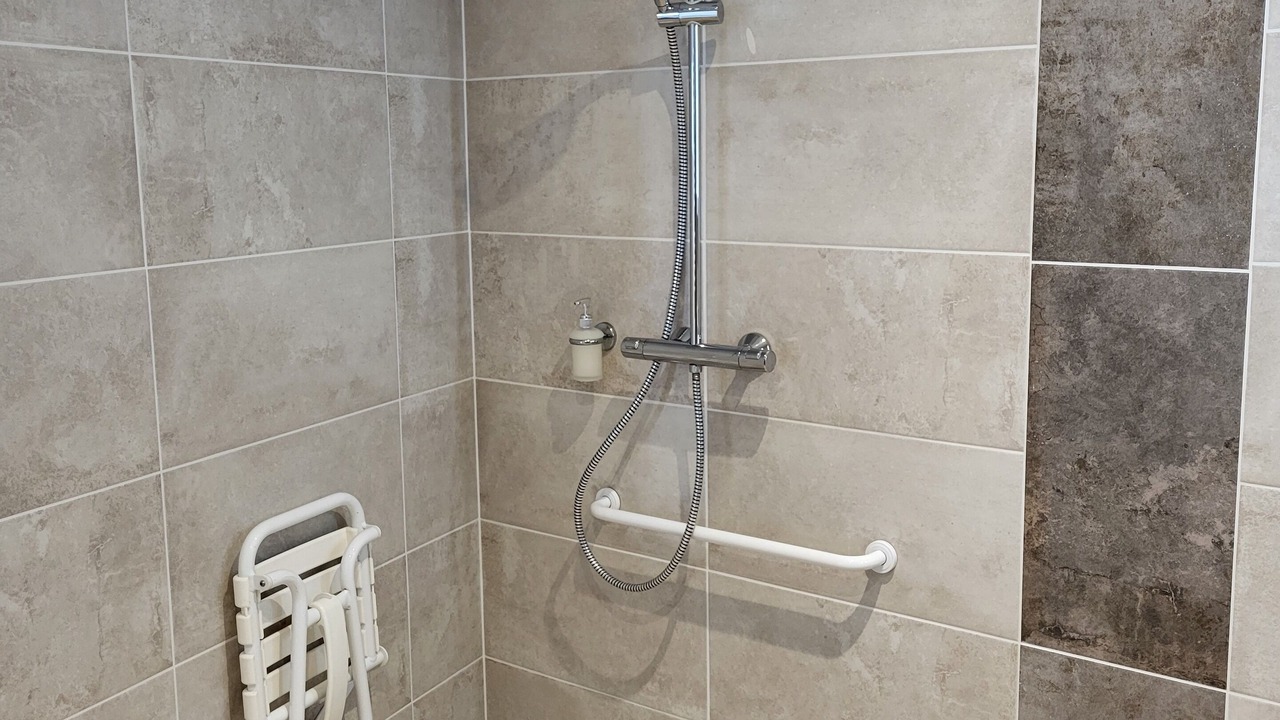 Photo of Bathroom in Theneuil