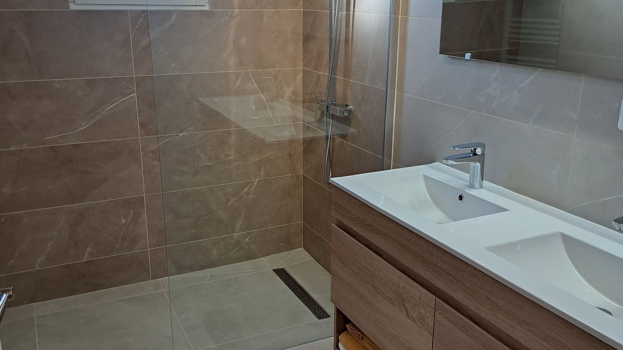 Photo of Bathroom in Vandelicourt