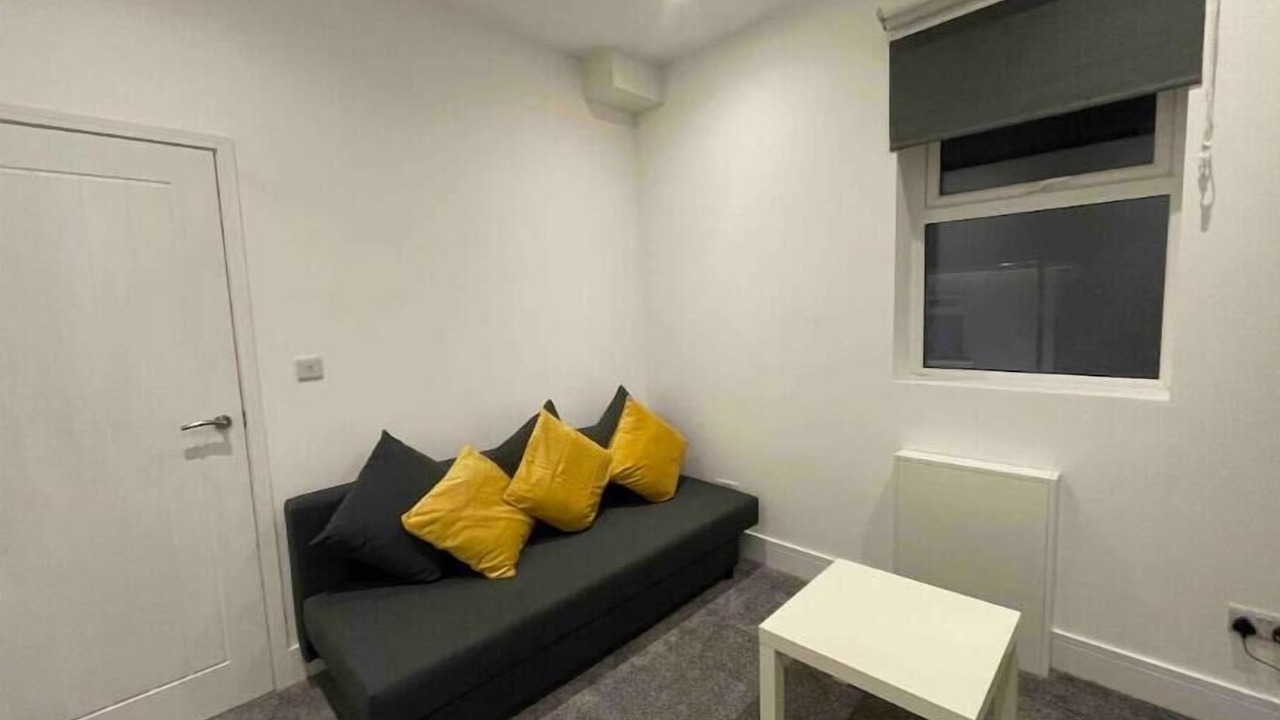 Photo of Livingroom in Ashtead