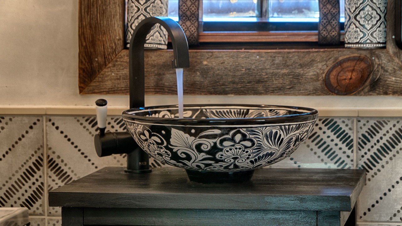 Photo of Bathroom in South Capitol