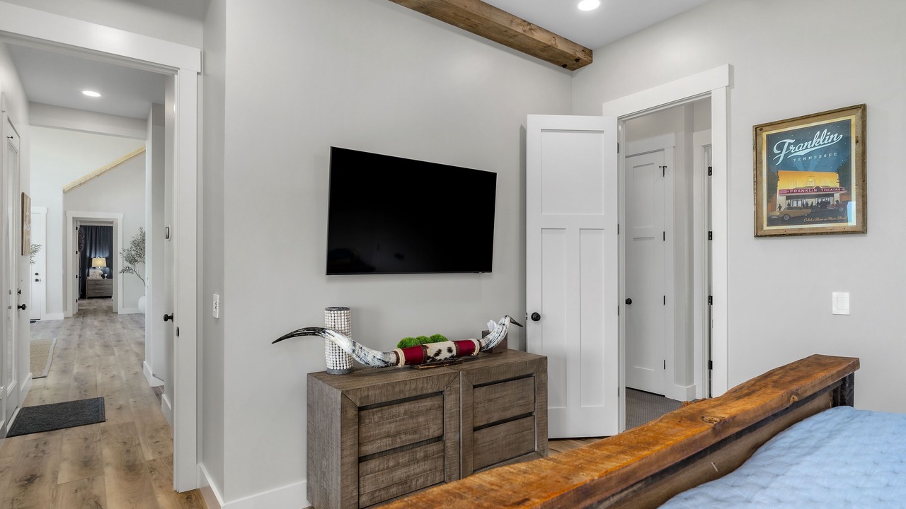 Photo of Bedroom in Smithville