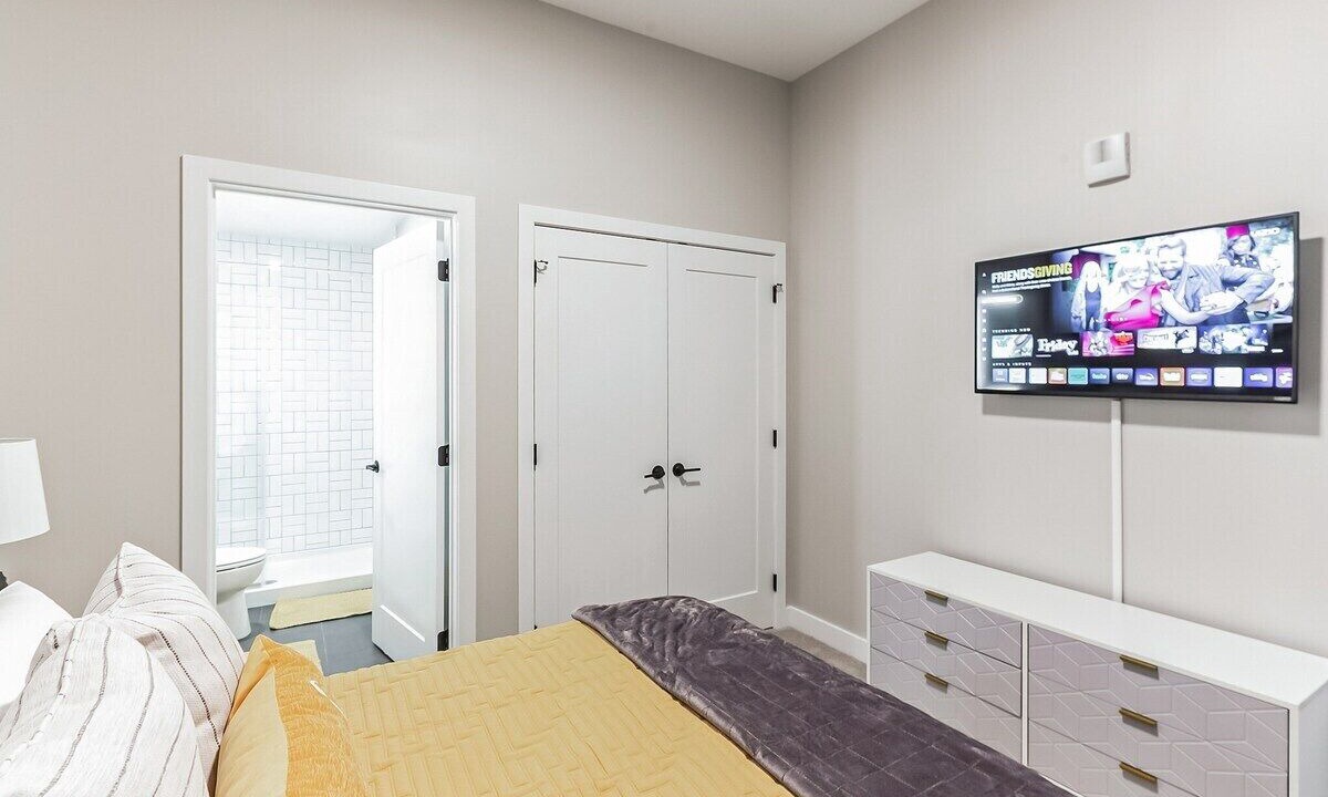 Photo of Bedroom in Downtown Cincinnati