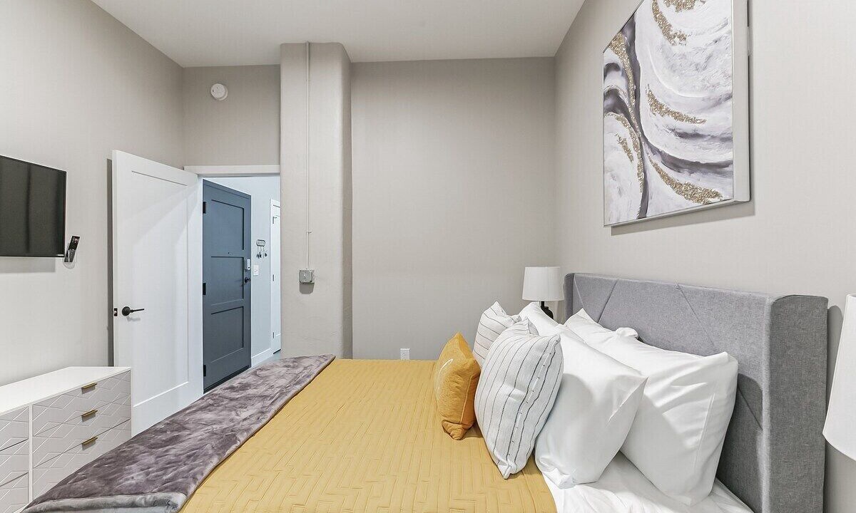 Photo of Bedroom in Downtown Cincinnati