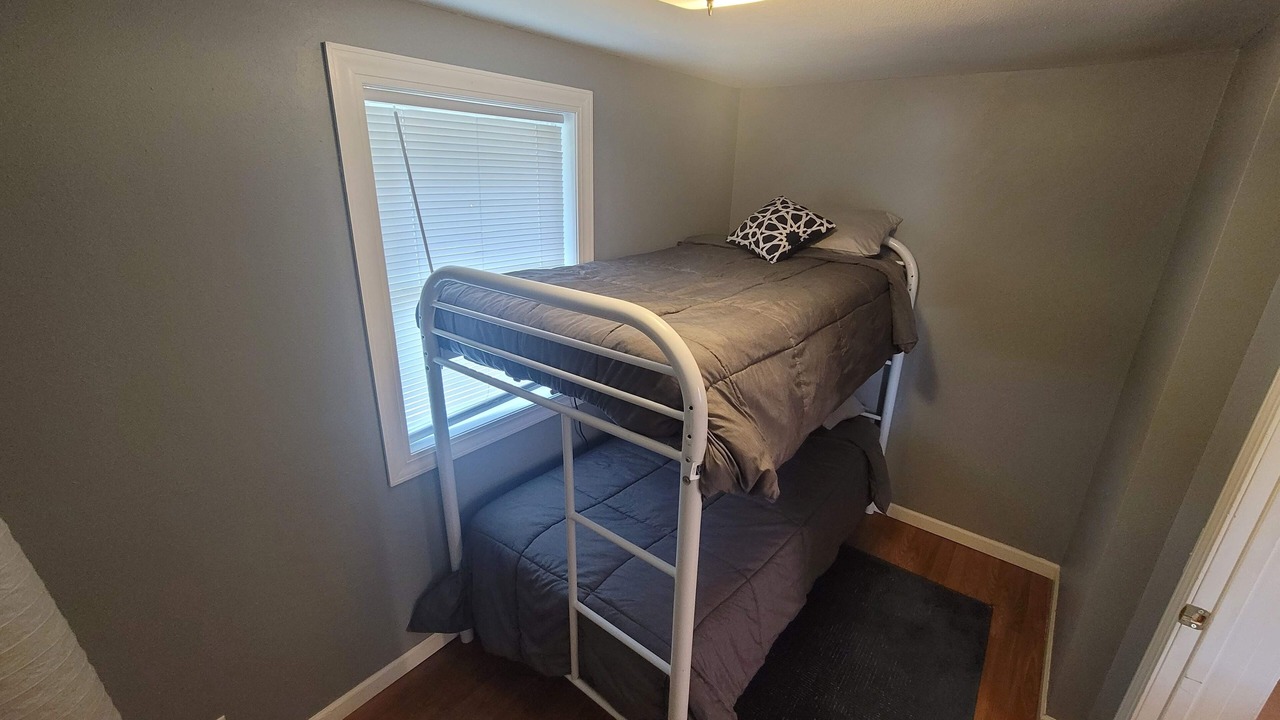 Photo of Bedroom in West Lincoln