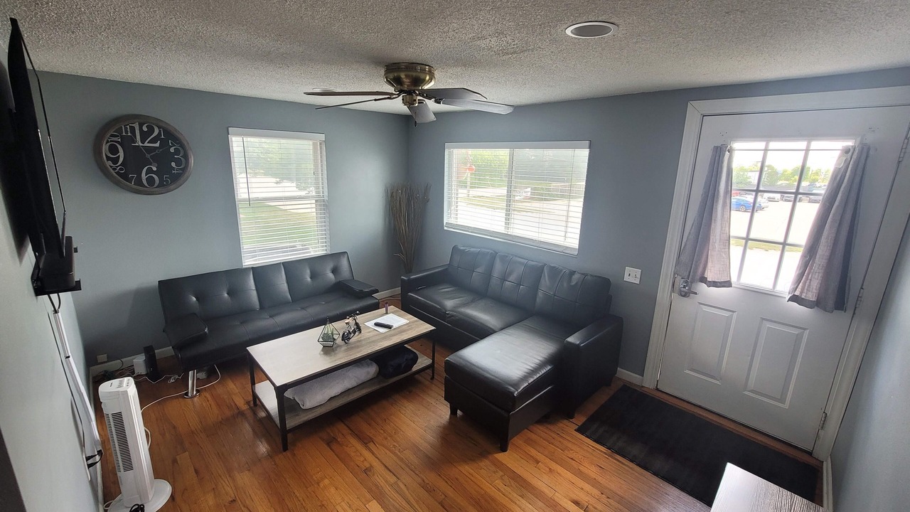 Photo of Livingroom in West Lincoln