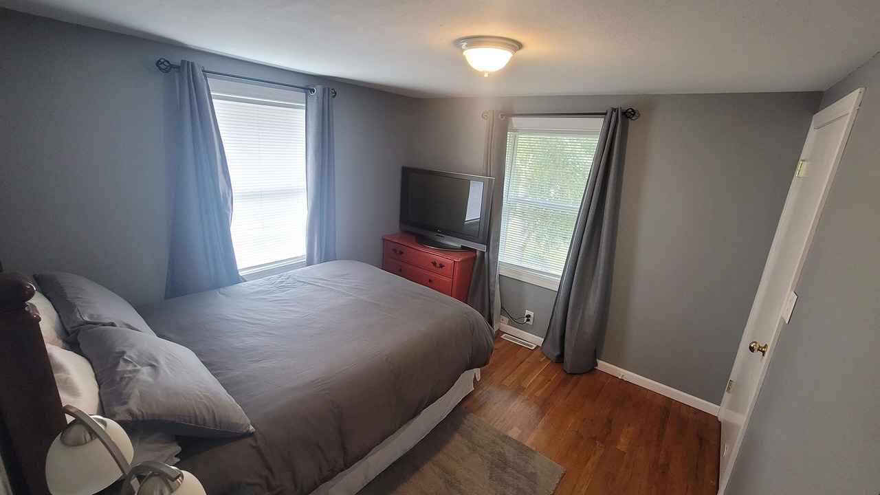 Photo of Bedroom in West Lincoln