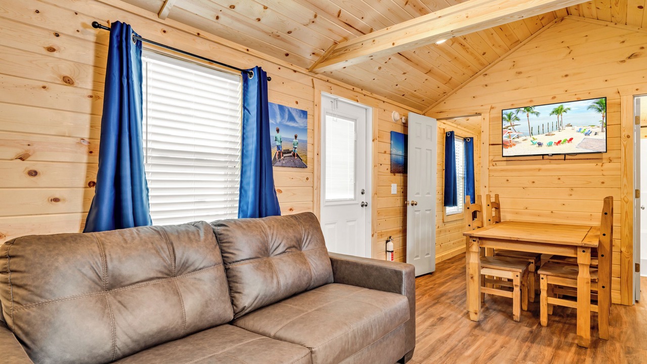 Photo of Livingroom in Marathon