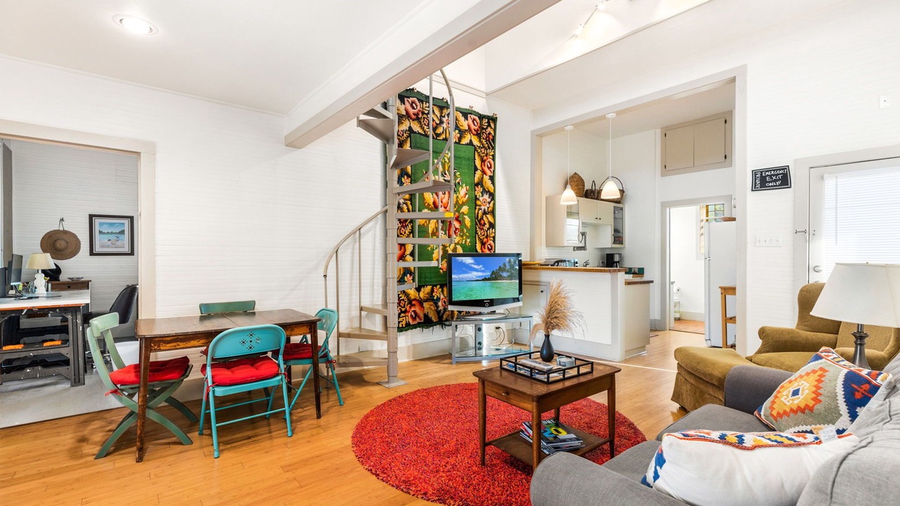 Photo of Livingroom in Castroville