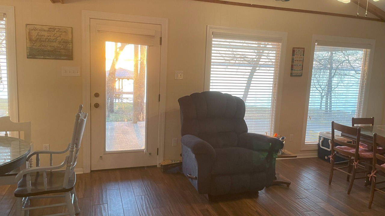 Photo of Livingroom in Leon County