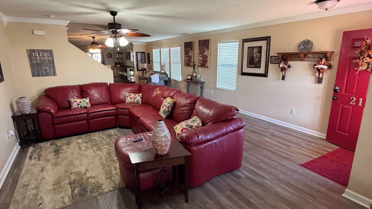 Photo of Livingroom in Normal