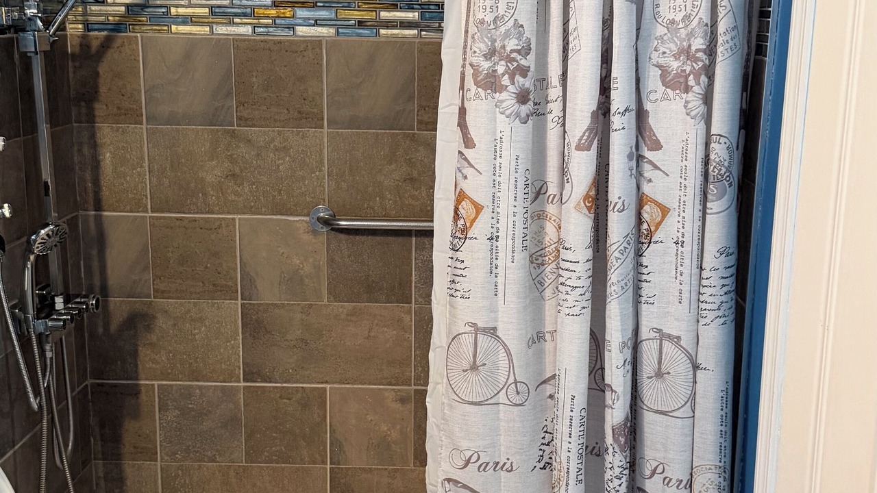 Photo of Bathroom in Normal